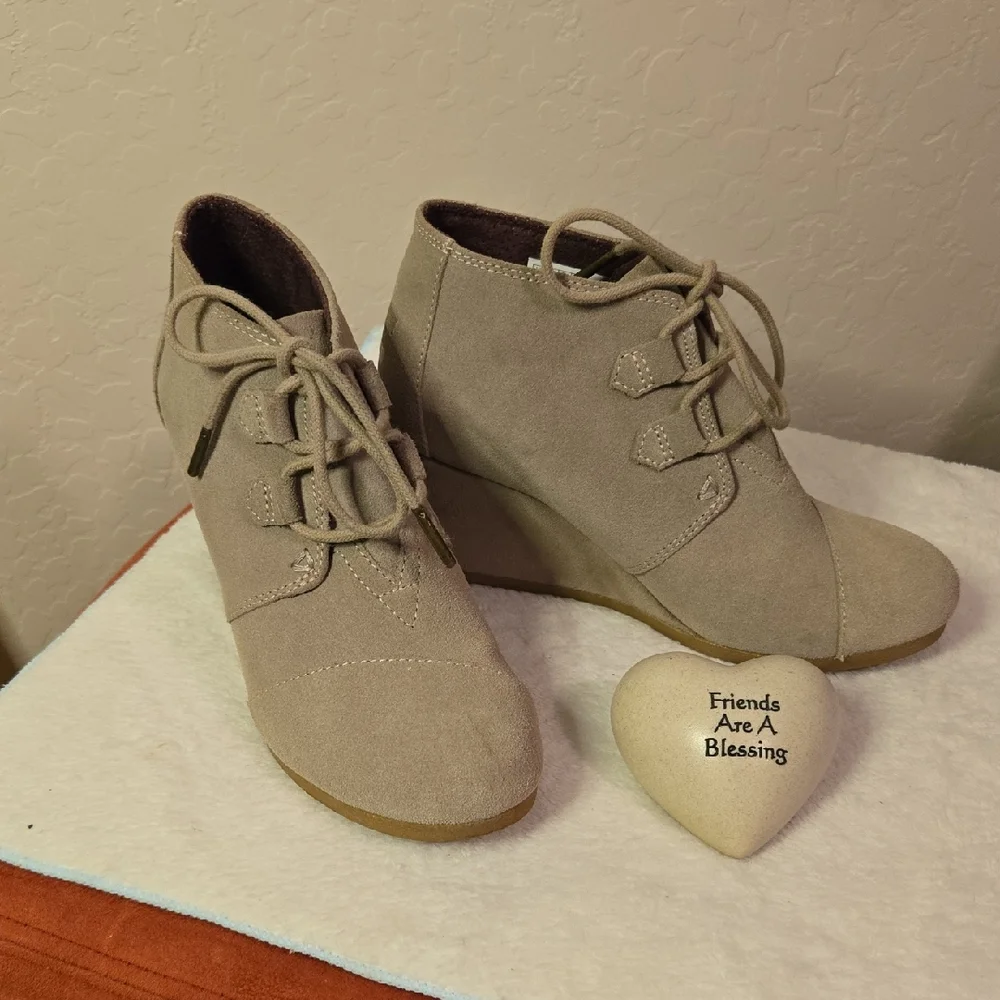 Toms Beige Lace Ankle Boots Wedges